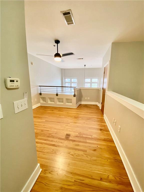 Building Photo - 1221 Caroline St NE