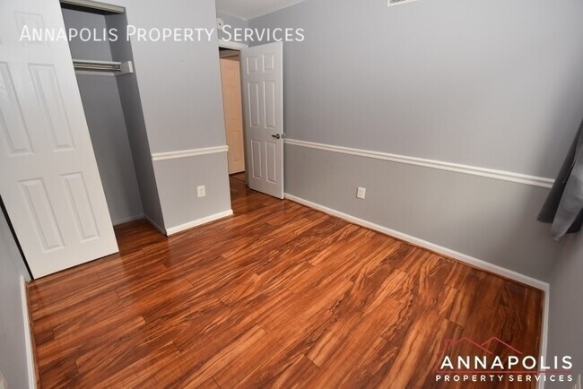 Building Photo - 451 Knottwood Ct