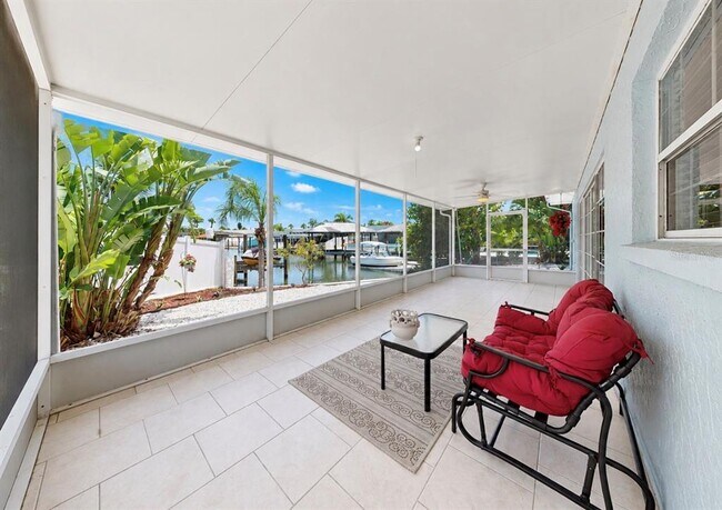 Building Photo - 6513 Abaco Dr
