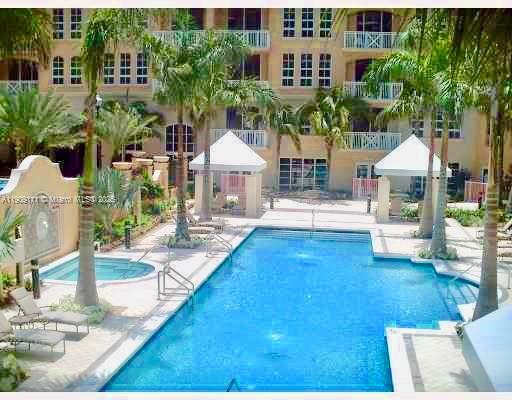 Building Photo - 3001 NE 185th St