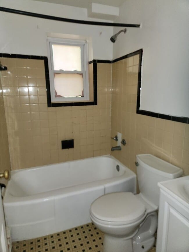 Building Photo - Houston Court