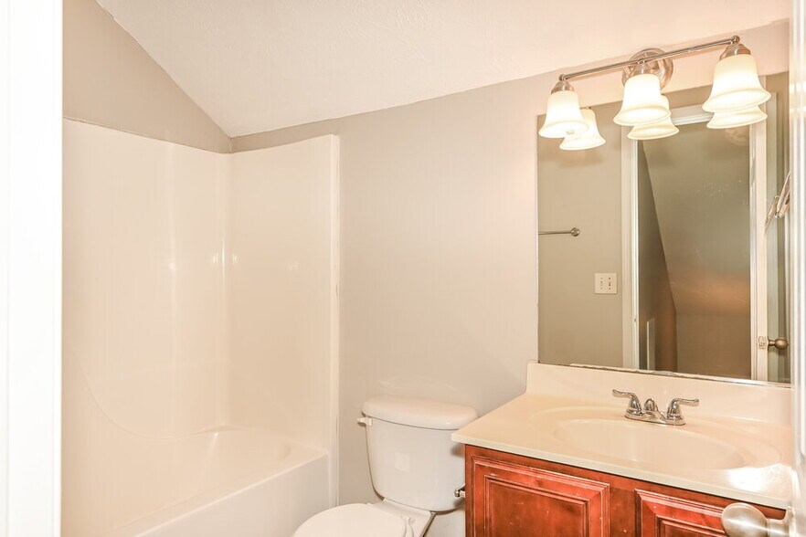 Building Photo - 1303 Tonya Dr