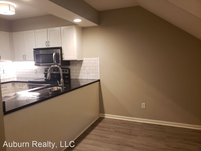 Building Photo - 2 br, 2 bath House - Moore's Mill Place 42...