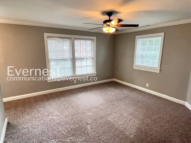 Building Photo - 109 Mayfair Rd