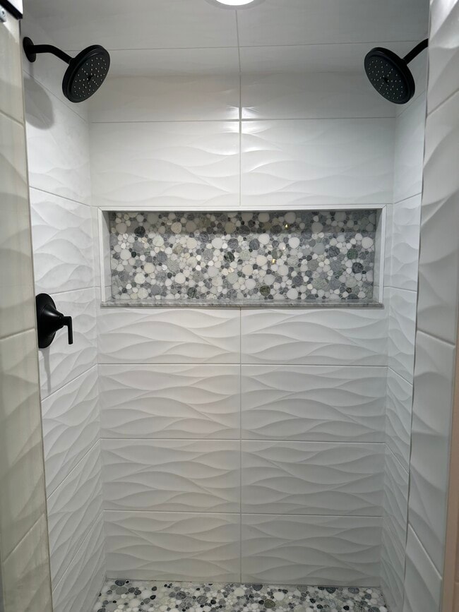 Building Photo - 1416 Shenandoah Pkwy