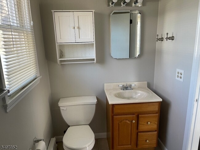 Building Photo - 820 Rhine Blvd