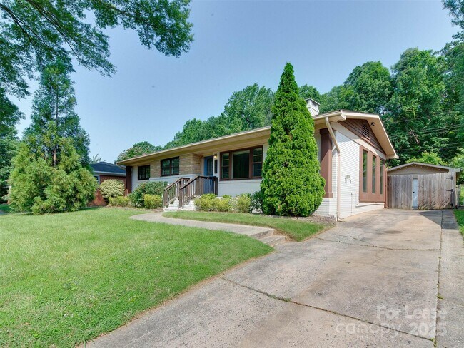 Building Photo - 3921 Sheffield Dr