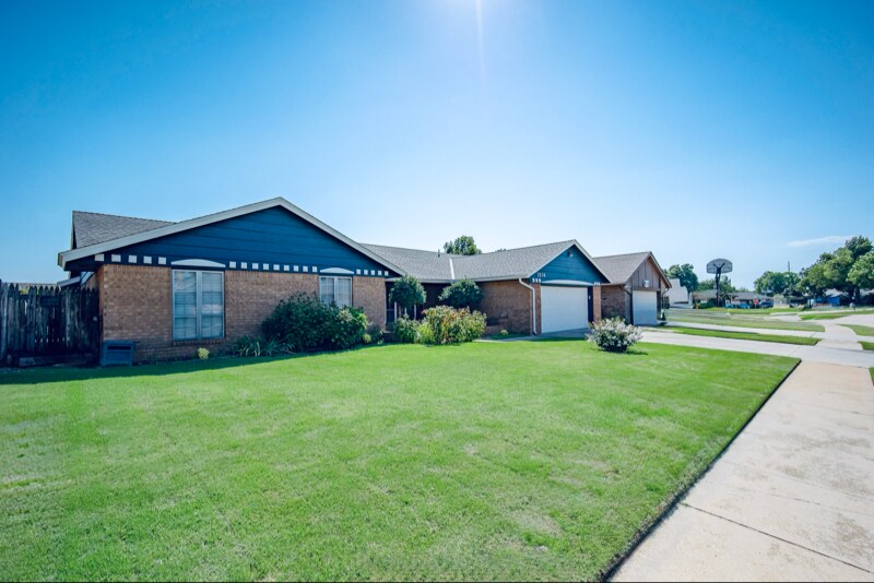 Building Photo - 1516 Craford Ct