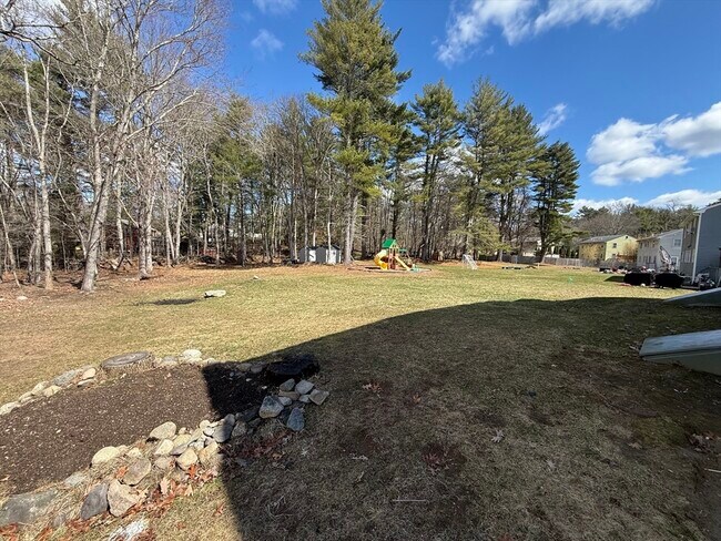 Building Photo - 1328 East St