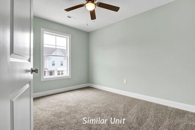 Building Photo - 303 Starfish Ln