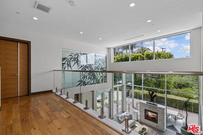 Building Photo - 16424 Marbro Dr