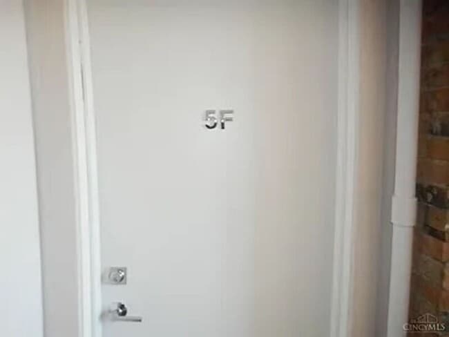 Building Photo - 26 E 15th St