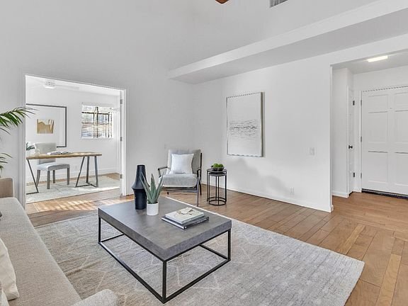 Building Photo - 2410 G St