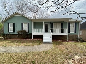 Building Photo - 221 Ridgewood Dr