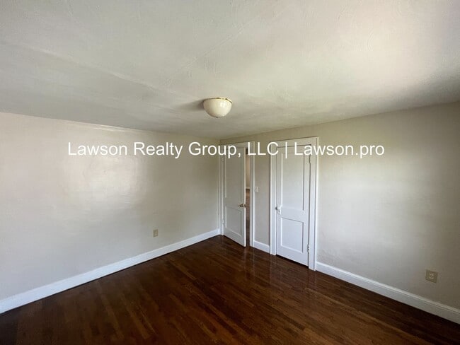 Building Photo - Fauquier 1022-1024