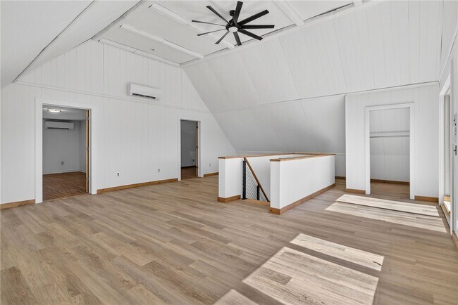 Building Photo - 999 Salmon Creek Rd