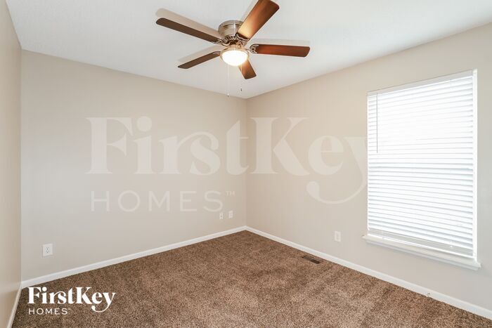 Building Photo - 18608 Primrose St