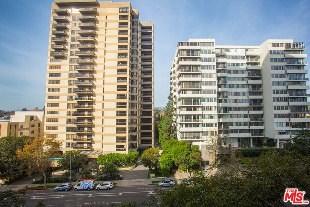 Building Photo - 10430 Wilshire Blvd