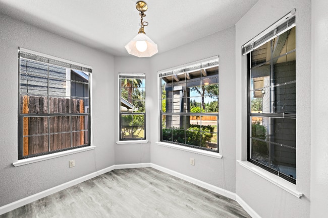 Building Photo - 7456 Santa Susana Way
