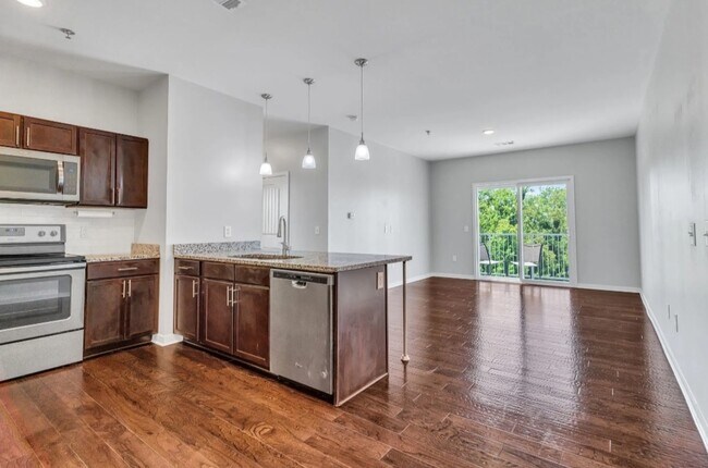 Building Photo - 1118 Litton Ave