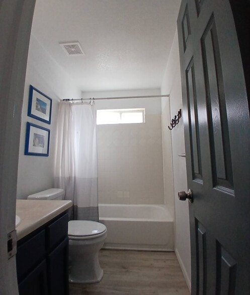 Building Photo - 3012 Tierra Salada Dr