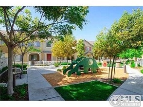 Building Photo - 1449 Water Lily Dr