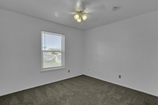 Building Photo - 3452 Tascosa St