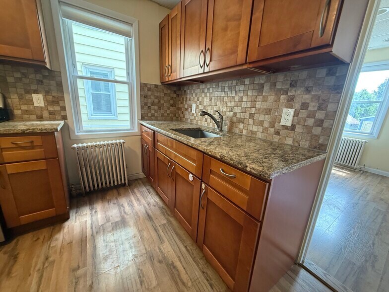 Building Photo - 38 Lanza Ave