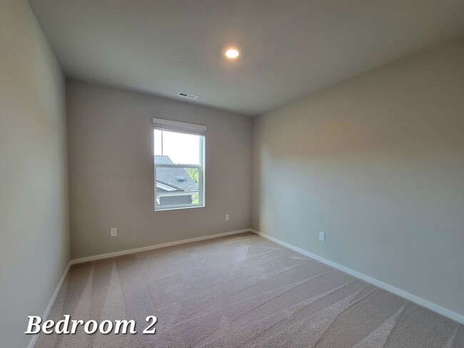 Building Photo - Brand New 3 bed with loft and fully fenced yard in convenient CK location!