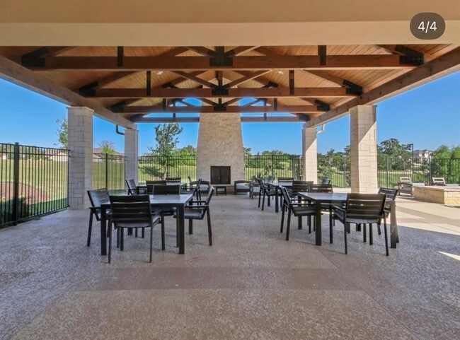 Building Photo - 124 Stellar Wind Dr