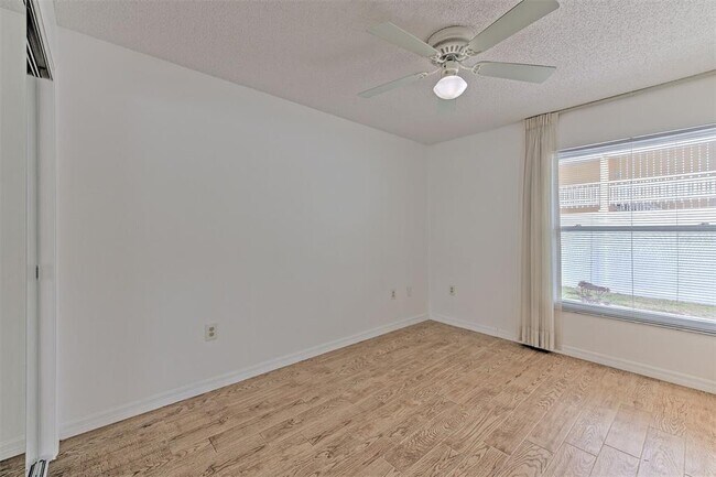 Building Photo - 4313 Tahitian Gardens Cir