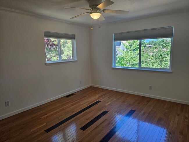 Building Photo - *Pending* Spacious 5 Bedroom Home With Valley Views In SW Reno!