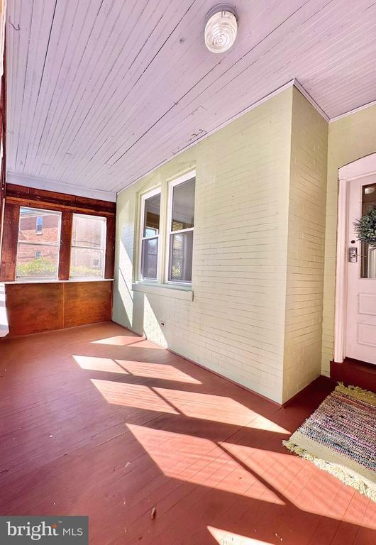 Building Photo - 205 Mohawk Ave