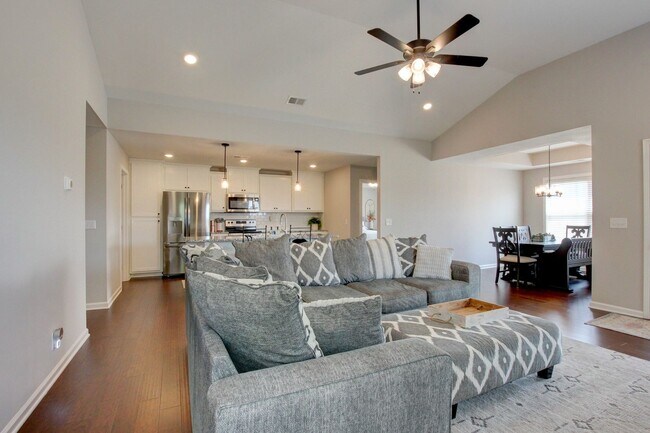 Building Photo - 715 Jodine Ann Dr