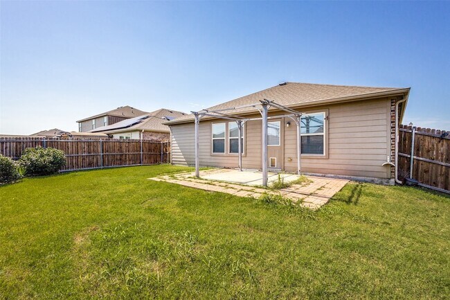 Building Photo - 1101 Rainer Dr