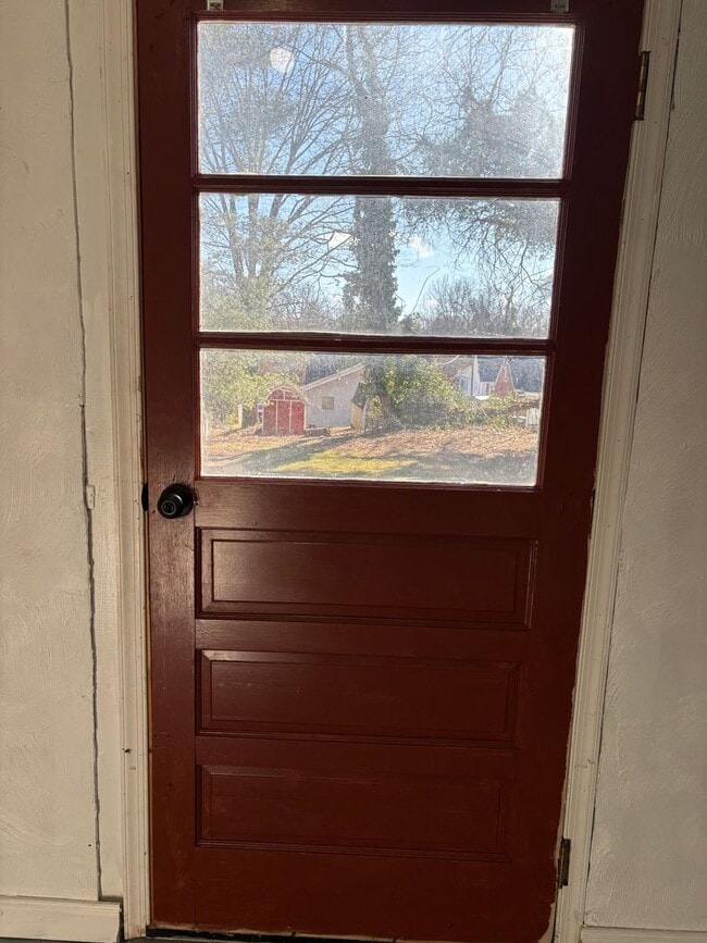 Building Photo - 14 W Carrollton Ave