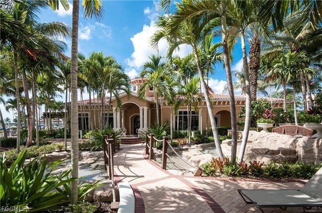 Building Photo - 6061 Silver King Blvd