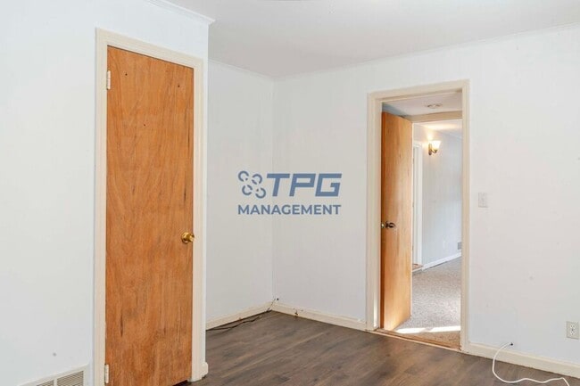 Building Photo - 29 Glendale Rd