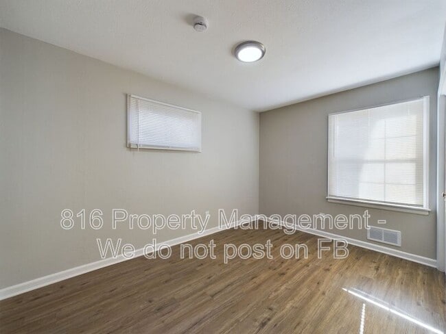 Building Photo - 9401 Bristol Ave