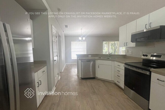 Building Photo - 945 Park Valley Cir