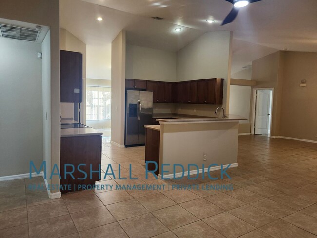 Building Photo - Single Family Home in Cape Coral - 4 Bedro...