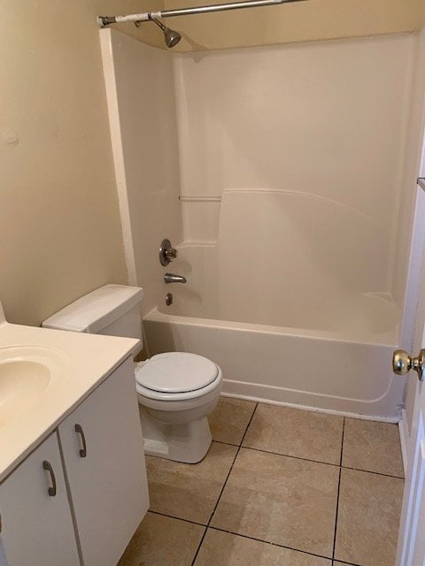 Building Photo - "Charming 2-Bedroom Duplex Retreat with 2.5 Baths in Greenville – Your 1116 Sq. Ft. Sanctuary Awa...