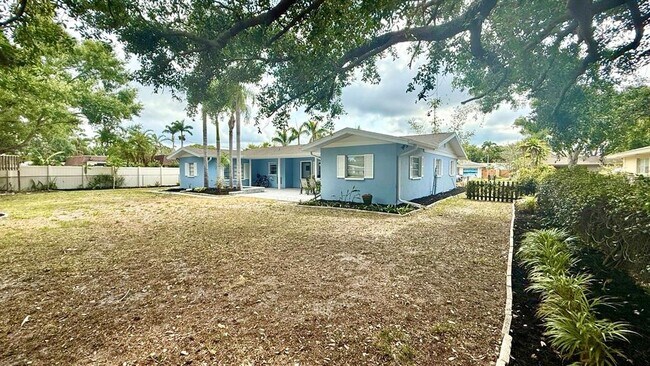 Building Photo - 716 50th St Ct W