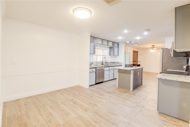 Building Photo - 12493 SE 83rd Terrace