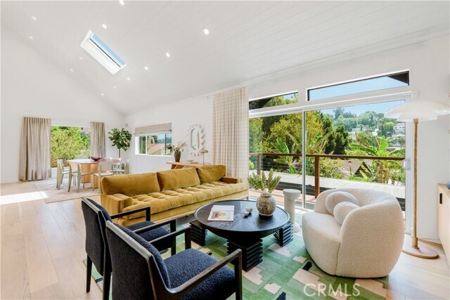 Building Photo - 2240 Ewing St