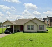 Building Photo - 3 Bed / 2 Bath in Brookland!