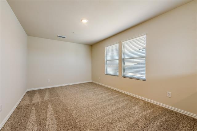 Building Photo - 102 Monarch Wy