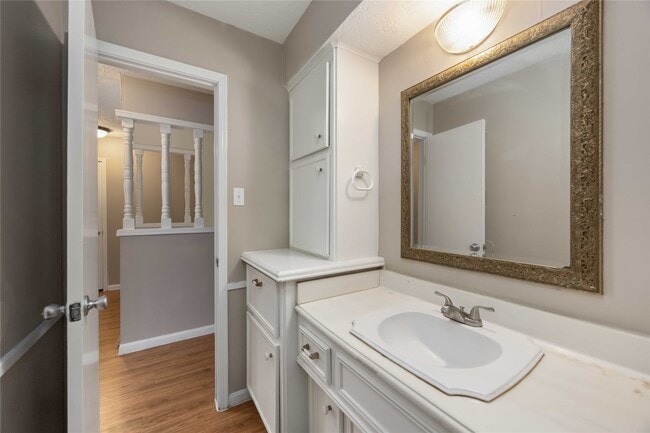 Building Photo - 5411 Mossy Timbers Dr