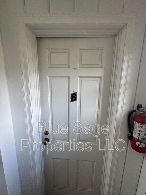 Building Photo - 56 W Albemarle Ave