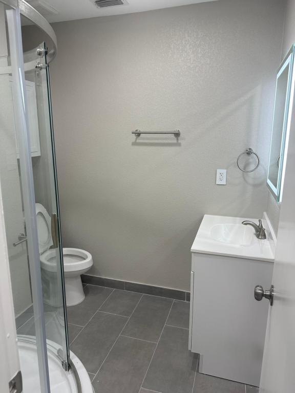 Building Photo - 2415 Amber Hill Ln